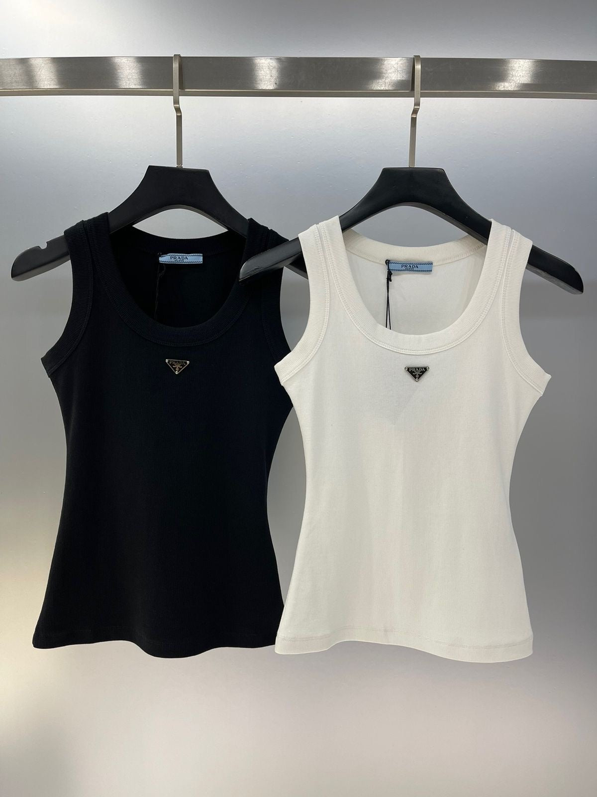 PR TOPS
